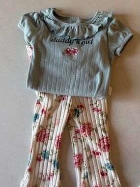 Light Blue "Daddy's Girl" Top with Floral Cream Ribbed Flare Pant 6-9m